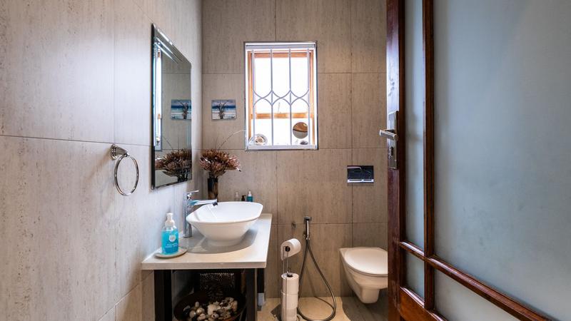 2 Bedroom Property for Sale in University Estate Western Cape